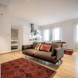 Apt. Modern Style Apartment Venice