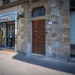 https://florence-giannotti-home.it-tuscanyhotel.com